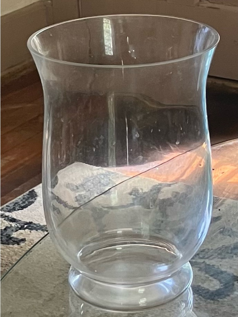 Hurricane Glass Candle Holder !Accepting Offers/ Bundle Deals!